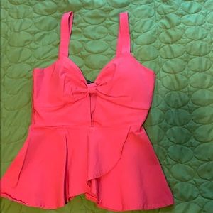 Coral bow top